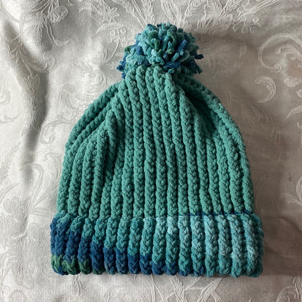 New Hand Knitted Soft Beanie Hat
